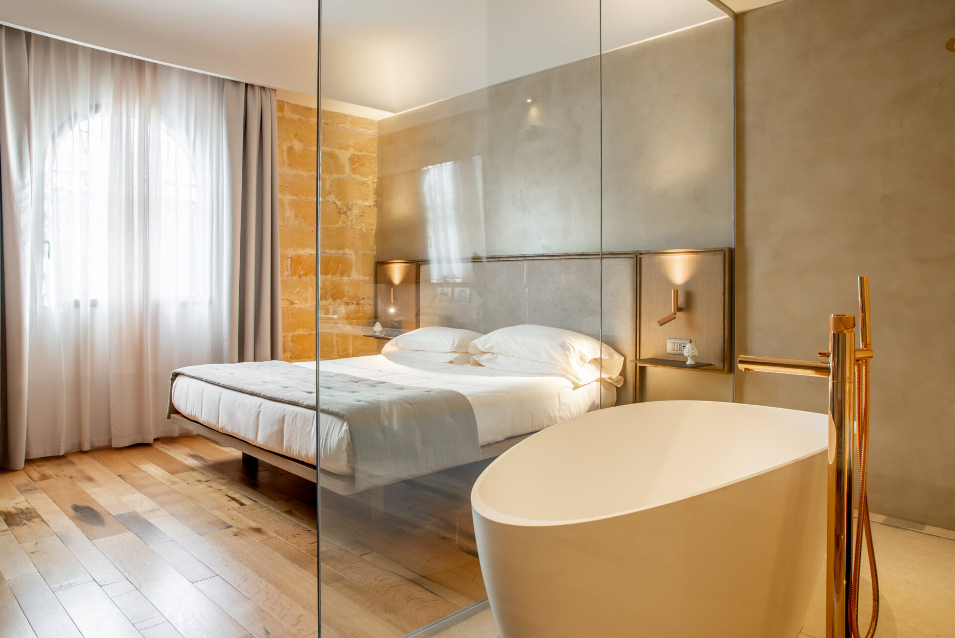 Camera Junior Suite dell'hotel Villa Favorita a Marsala